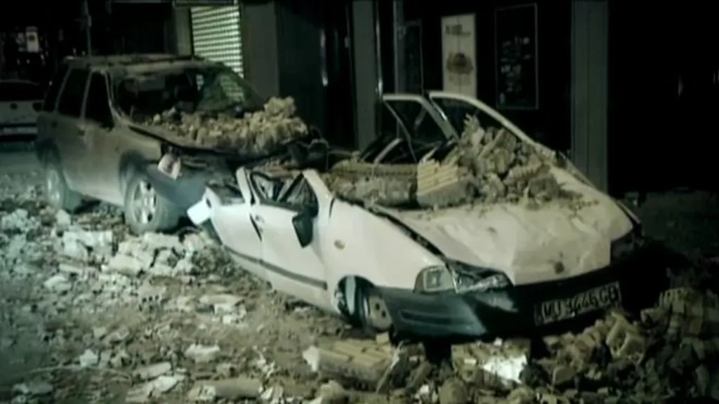 Detrás del terremoto