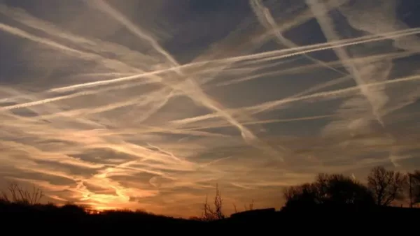 La verdadera finalidad de los chemtrails en el cielo