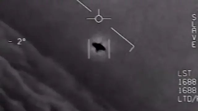 Extraños objetos voladores